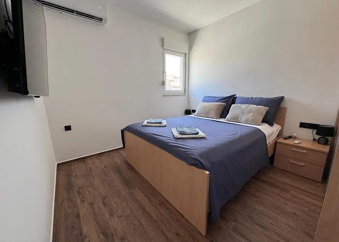 Chill Blue - * Split